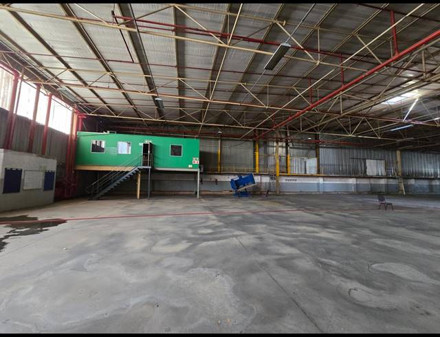 12,732M² WAREHOUSE TO LET IN HERIOTDALE
